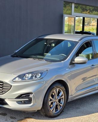 FORD Kuga 1.5 120 AT8 ST-Line X Retrocamera