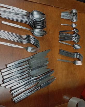 Set di posate Oneida Limited Genoa Stainless USA
