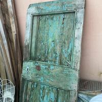Porta vecchia in legno