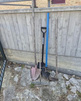 Attezzi da giardino