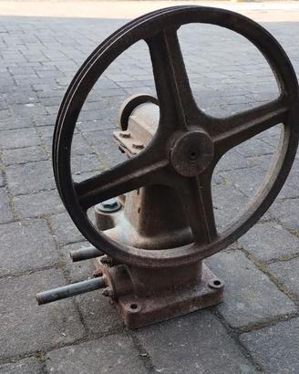 pompa per acqua n 3 vintage