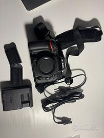 Nikon D7100 con accessori