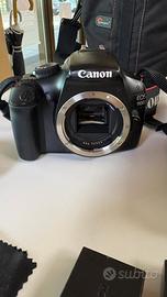 Kit Canon 1100D, 10-22mm, flash, 2 batt, SD