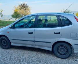 NISSAN Almera 2ª s./Tino - 2001