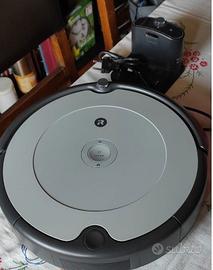 iRobot Roomba 698