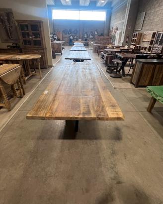 Nuovi tavoli import in vero legno di mango