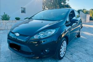 Ford Fiesta 1.4 TDCi - IDEALE X NEOPATENTATI - 200