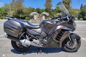 Kawasaki GTR 1400 2011