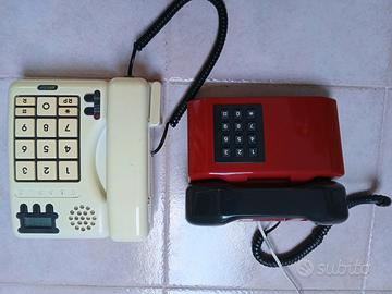 coppia telefoni da tavolo
