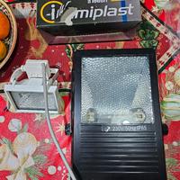 Faro 150W asimmetrico