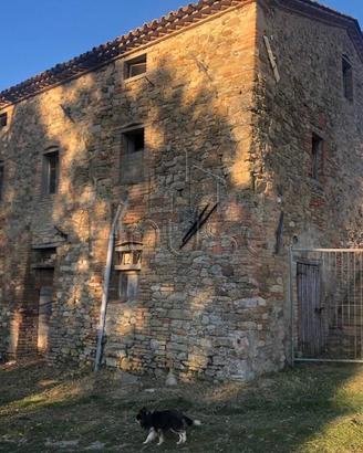 Rustico / Casale di 200 m² con 4 locali a Monte Sa