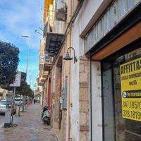 Locale 60 mq. Ufficio o Attività Via Roma CENTRO