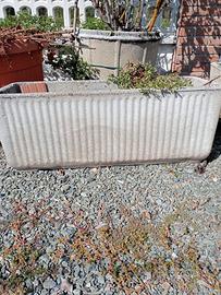 Grandi vasi/fioriere in cemento per esterni
