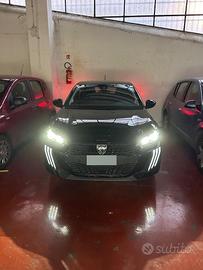 Peugeot 208 Restyling (12/2023) –  pari al nuovo