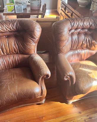 Coppia di poltrone in pelle vintage