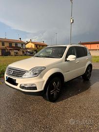 Rexton Ssangyong w 2.2 diesel 4ws