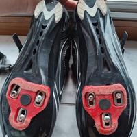 scarpe per ciclista 