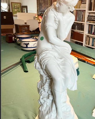 PREZIOSAsculturaPORCELLANAispiratPRIMAVERAdiMOREAU