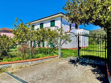 PORZIONE DI BIFAMILIARE A ANDORA