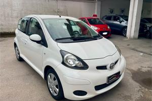 Toyota Aygo 1.0 12V VVT-i 5 porte Sol Connect navi