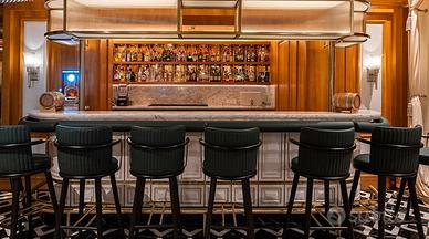 Restaurant & Lounge Bar