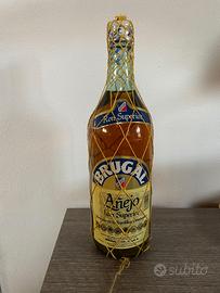 Bottiglia di Brugal Anejo Superior anni 90