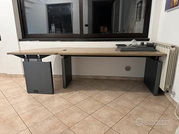 Scrivania per ufficio