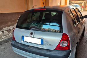 Renault Clio 2003