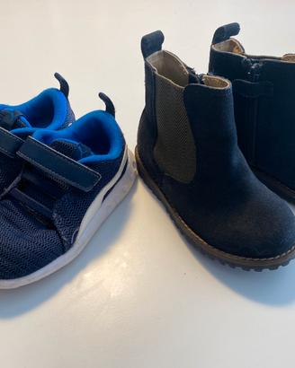 Due paia di scarpe per bambino taglia 24