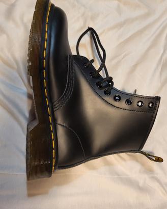 Dr. Martens 