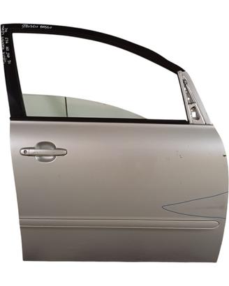 PORTIERA ANTERIORE DESTRA TOYOTA Avensis Verso 670