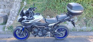 YAMAHA TRACER 900