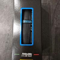 Pneumatico P Zero race 4s