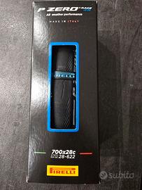 Pneumatico P Zero race 4s