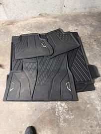 Barre da tetto Thule e tappeti in gomma BMW X5 G05