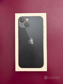 Iphone 13 nero con caricatore