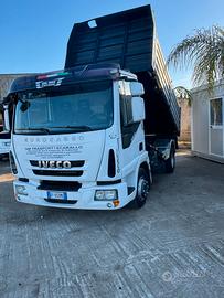 IVECO EUROCARGO 75E18