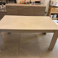 Tavolo da pranzo piu sedie