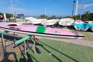 Kayak resinvetro, leggero e stabile. 420cm