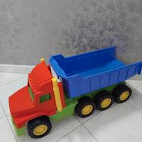 camioncino cavalcabile 