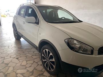 nissan qashqai 2012