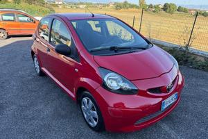 Toyota Aygo 1.0 12V VVT-i 5 porte Now Connect