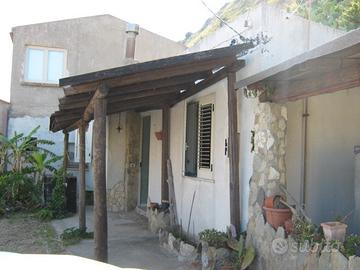 Casa singola con terreno in località balneare