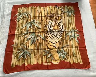 Foulard Salvatore Ferragamo