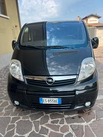 Vivaro passo lungo 6 posti