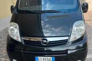 Vivaro passo lungo 6 posti