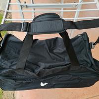 Borsone Nike grande nuovo mai usato 