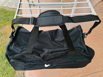 Borsone Nike grande nuovo mai usato 