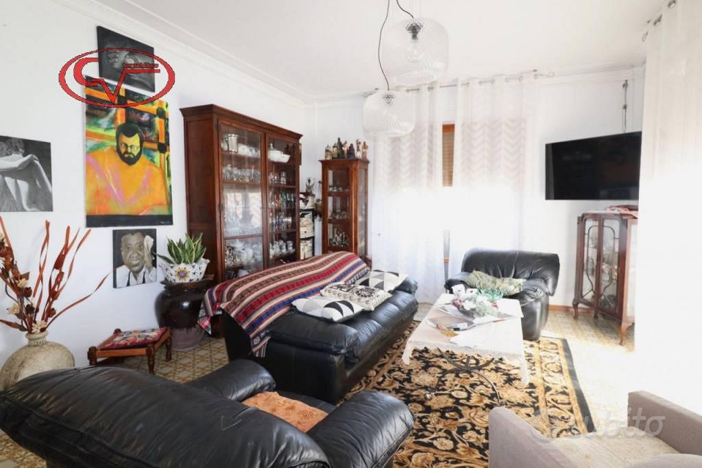 Appartamento di 149 m² con 4 locali e box auto dop - Vista 2