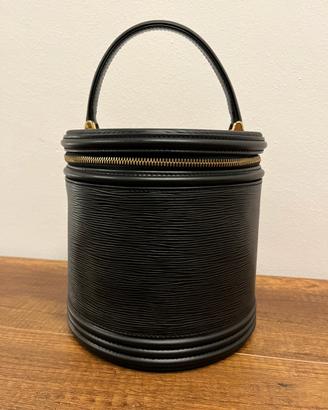 Louis Vuitton Cannes